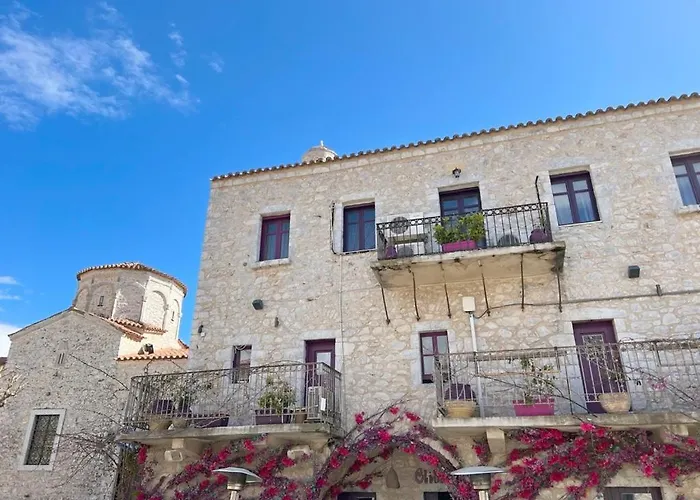 Kir-Yiannis Stonehouse @Areopoli