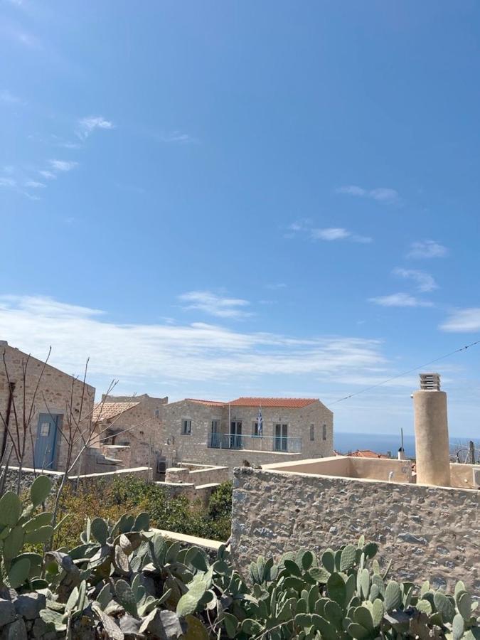 Apartment Kir-yiannis Stonehouse @areopoli *